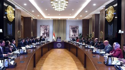 باستثمارات 2 مليار دولار.. شركة صينية تستعد لإنشاء مشروع بمصر لإنتاج مواسير الزهر وصناعة الصلب