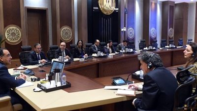 مدبولي يلتقي وفدا فرنسيا يضم سياسيين وكتاب وصحفيين لشرح الموقف المصري بعدد من القضايا 