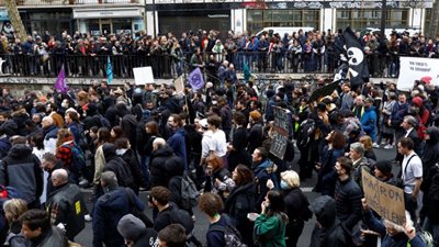 تظاهرات ضخمة في باريس واشتباكات بين قوات الأمن والمحتجين