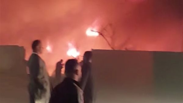 حريق مصنع مراتب بالعبور