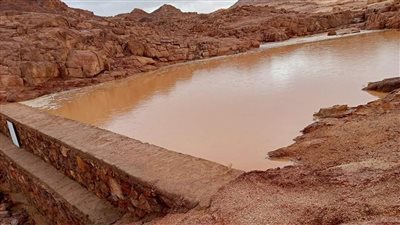 أمطار غزيرة وسيول بجنوب سيناء.. والمحافظة ترفع حالة الطوارئ