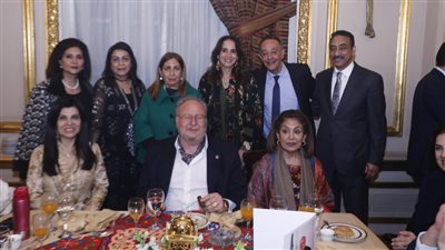 الملك أحمد فؤاد الثاني في حفل إفطار بالنادي الدبلوماسي بحضور عدد من الوزراء والسفراء | صور