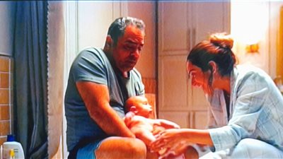 الحلقة الثالثة من مسلسل الهرشة السابعة.. مسؤولية التوأم تزيد وزواج علي قاسم وأسماء جلال 