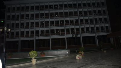 جامعة أسيوط تشارك في ساعة الأرض وتطفئ أنوارها