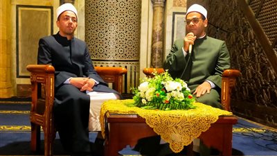 ملتقى الظهر بالجامع الأزهر: نسيان القرآن وعدم تعاهده واستذكاره من أعظم الذنوب عند الله