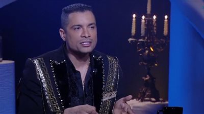 بسمة وهبة تحرج حسن شاكوش بسبب أم كلثوم: ندمت إني قلت لك غني لها