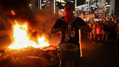 لعنة العقد الثامن.. هل تتحقق النبوءة اليهودية بتفكك إسرائيل؟ 