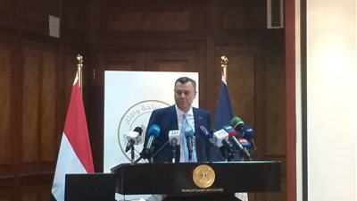 بينها الصين وتركيا.. إجراءات وتسهيلات جديدة لحصول سائحي بعض الدول على تأشيرات لزيارة مصر