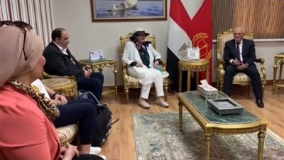 لاستعادة ذكرياتها.. محافظ بورسعيد يستقبل أسرة بلغارية تعود للمحافظة بعد 40 عامًا | بث مباشر