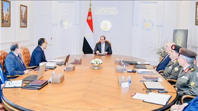 السيسي يجتمع مع رئيس الوزراء لاستعراض الموقف التنفيذي للأعمال الجارية بالعاصمة الإدارية 
