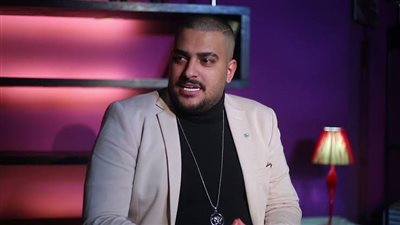 أبو ليلة: عندي كهرباء زيادة بـ المخ.. وربنا بيخلص من اللي عليا في الدنيا