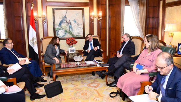 سها جندي تستقبل نائب