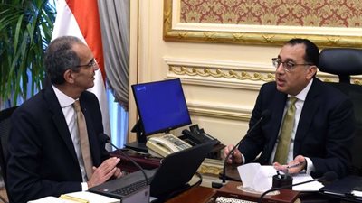 مدبولي يتابع مع وزير الاتصالات مستجدات عدد من مشروعات الوزارة.. المدينة الرقمية أبرزها