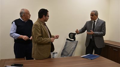 وزير القوى العاملة يباشر عمله من مقر العاصمة الإدارية ويتابع الانتقال التدريجي | صور 