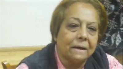 إحدى أفراد أسرة الطفل شنودة بالتبني أثناء استلامه: أمه عاشت 4 سنين نكد وعياط في بعده | بث مباشر 