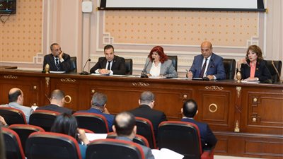 بعد غلق 7 مراسي سياحية بأسوان.. لجنة برلمانية توصي بالسماح للعائمات الفندقية بالتراكي