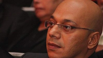 انتهاء صلاة الجنازة على شقيق ضياء عبد الخالق ودفن جثمانه في مقابر العائلة