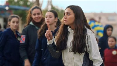 مسلسل كامل العدد الحلقة 12.. دينا الشربيني تكتشف خداع أولادها لها