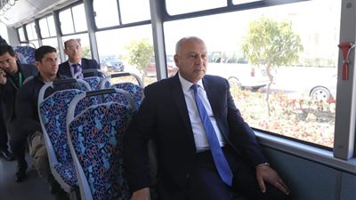 وزير النقل: ارتفاع عدد مستخدمي القطار الكهربائي من عدلي منصور لـ محطة الفنون