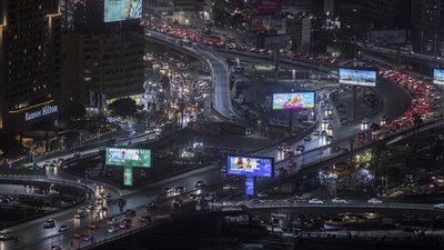 إلزام المحال التجارية بتخفيض الإضاءة.. توجيهات من التنمية المحلية لترشيد استهلاك الكهرباء