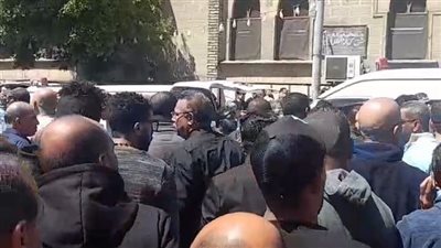 بحضور القيادات الكروية.. تشييع جثمان المُشجع ضحية حادث سقوط مُدرج خلال مباراة الأهلي | بث مباشر